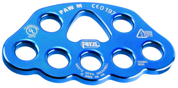 Placa multianclajes (7 ) para organizar una estación de trabajo.P63L